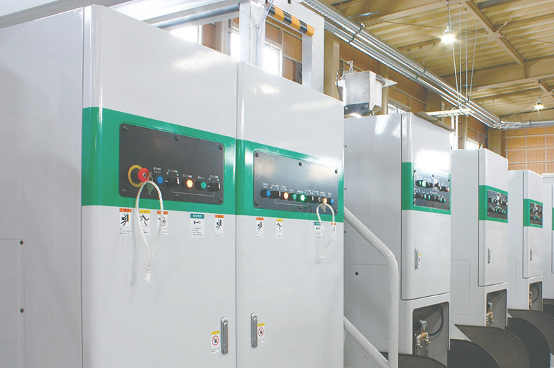 ダイカット部（溝切り・罫線入れ）